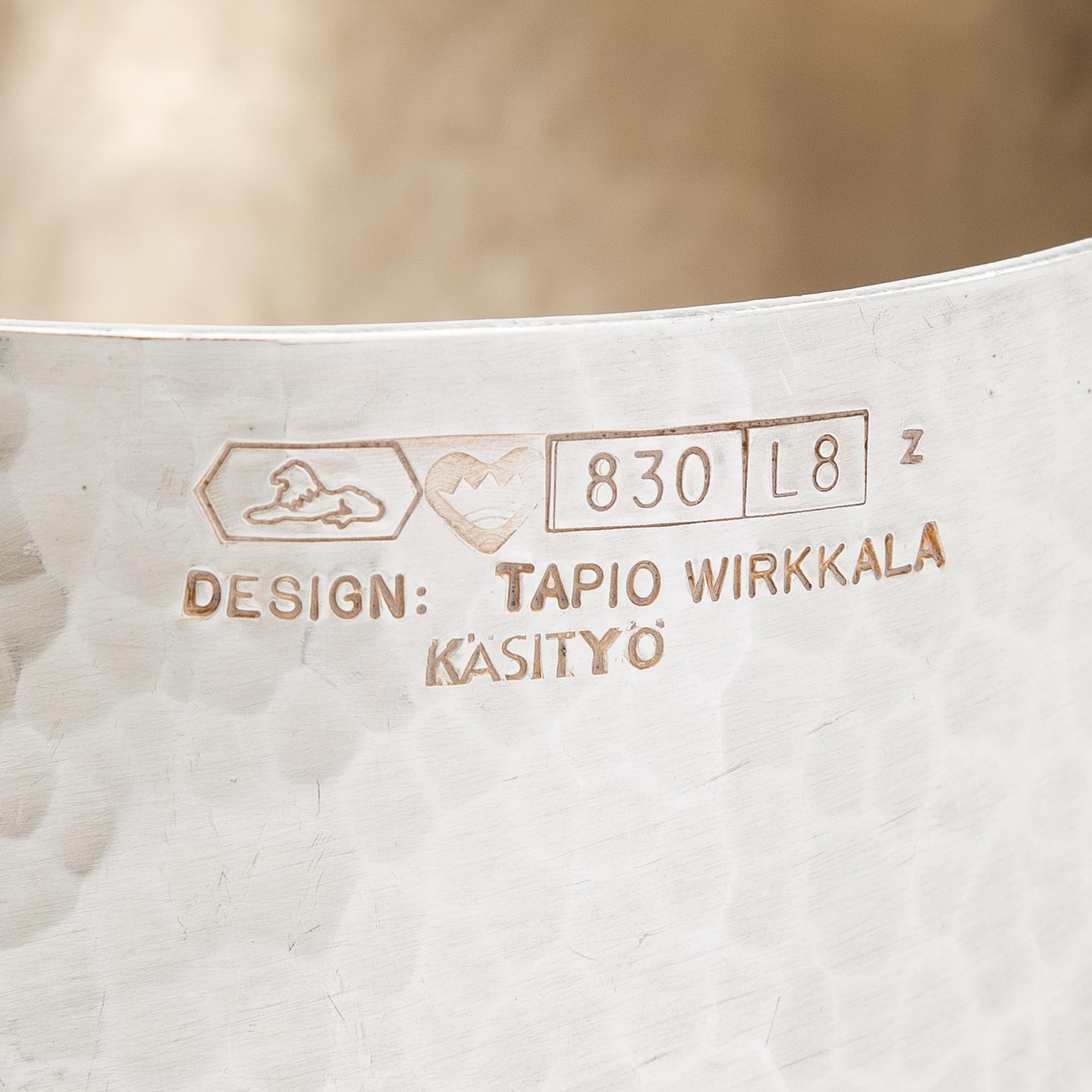 Tapio Wirkkala, two silver mugs, TW 463, Kultakeskus, Hämeenlinna 1988. Model designed in 1972.