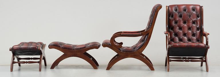 CLUBFÅTÖLJER samt PALLAR, 4 delar, 1900-talets andra hälft.