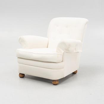 Josef Frank, an armchair, model 336, Firma Svenskt Tenn.