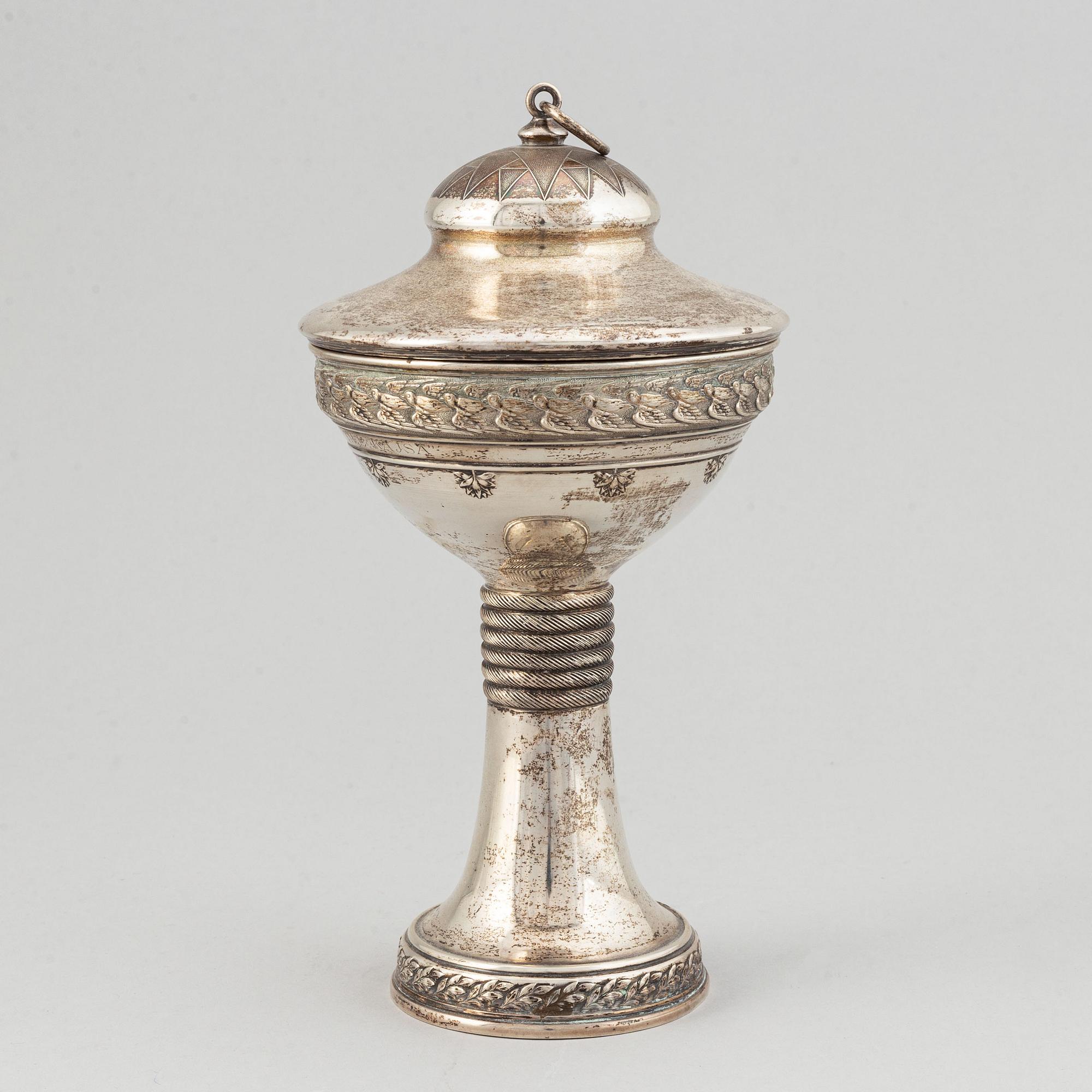 A parcel-gilt cup, maker's mark CG Hallberg, Stockholm, 1906.