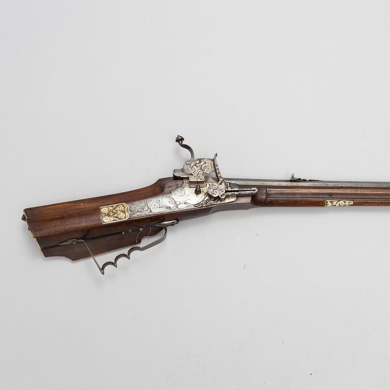 Hjullåsstudsare, signerad Johan Neureuter, Salzb. (Salzburg 1669-1754) från omkring år 1700.