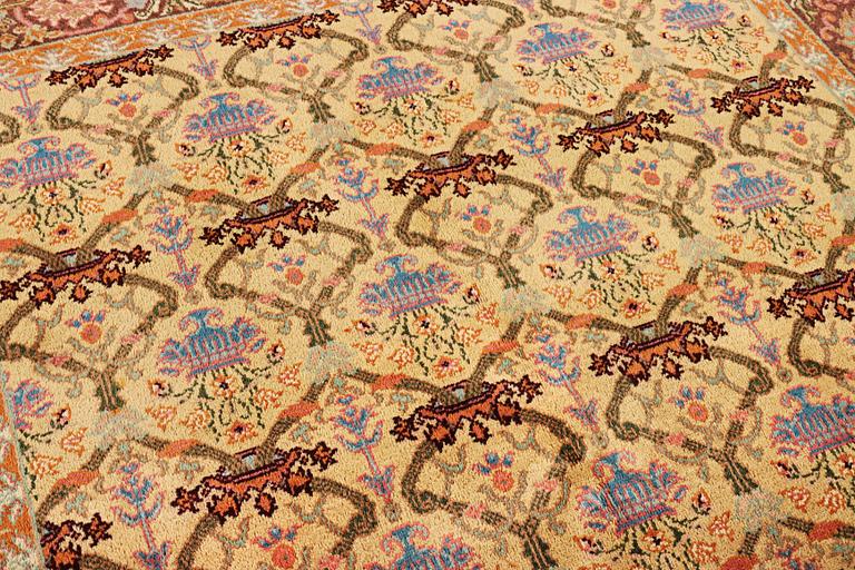 Matta, orientalisk, ca 243x 173 cm.