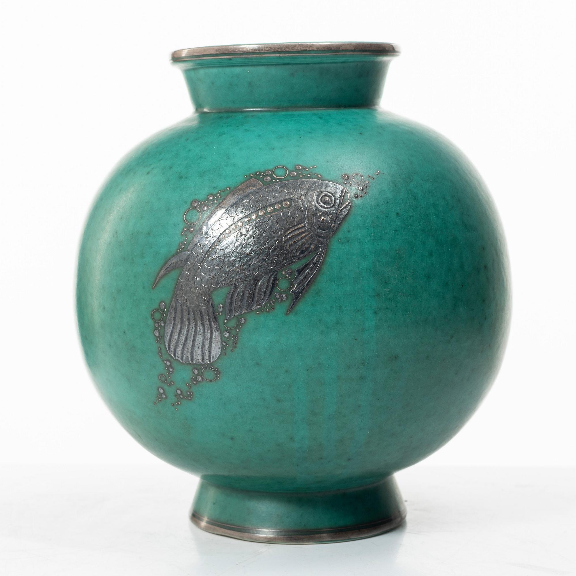 Wilhelm Kåge, an 'Argenta' vase, Gustavsberg.