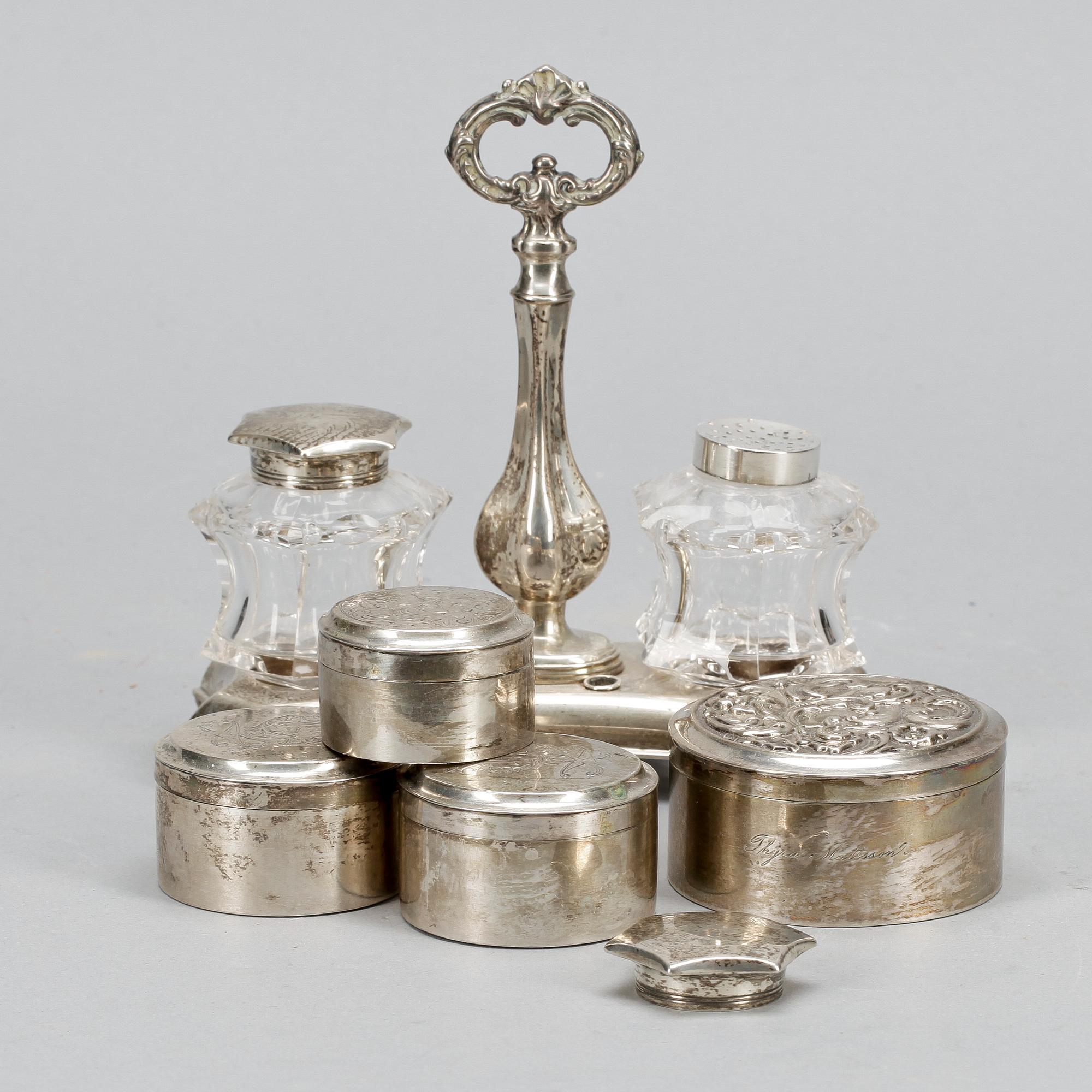 PARTI SILVER, 5 delar, bland annat August Wilhelm Arnesen, Stockholm, 1847. Vikt ca 175g.