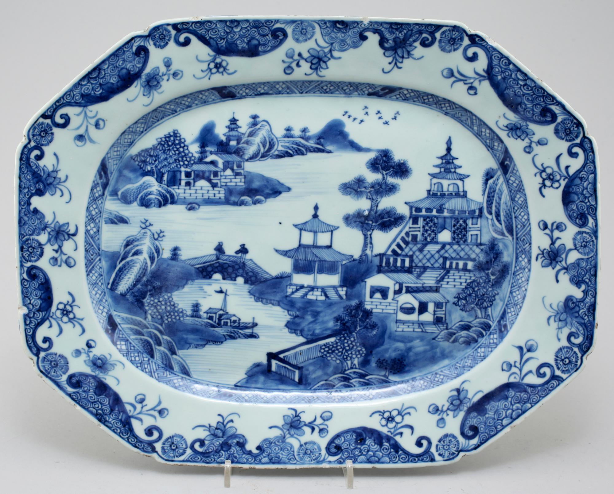 STEKFAT, porslin, Kina, 1700-tal.