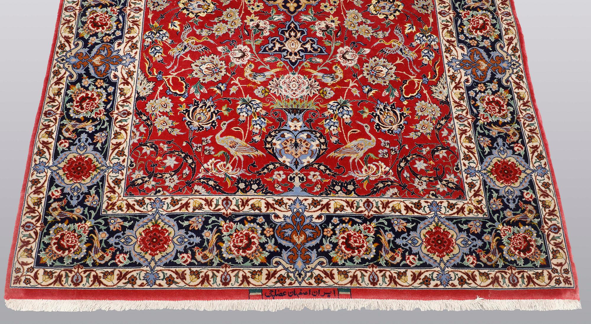 A rug, Figural Esfahan, ca 172 x 110 cm.