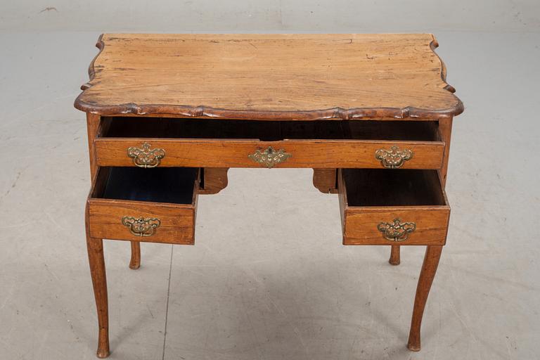 DAMSKRIVBORD, 1800-tal.