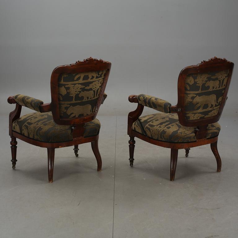 KARMSTOLAR, ett par, 1800-talets slut.