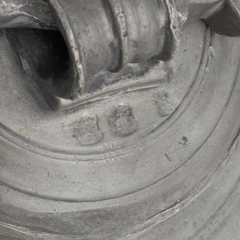 A pewter flask, mark of Magnus Söderberg, (master in Stockholm 1716-1746, the widow maintained the workshop until 1767).