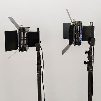 FOTOLAMPOR, 2 st, Kaiser Tyskland och Manfrotto, Italien.