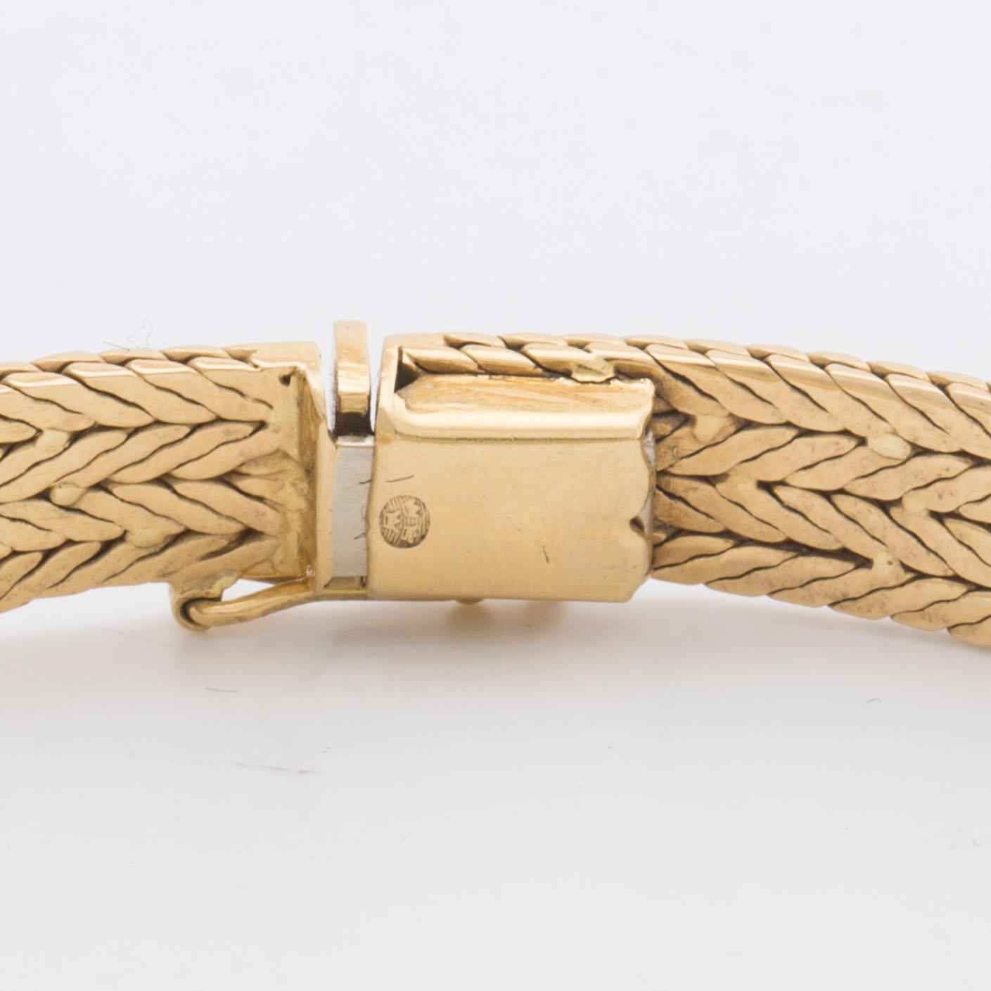 BRACELET 18K gold w 9 brilliant-cut diamonds approx 0,45 ct in total.