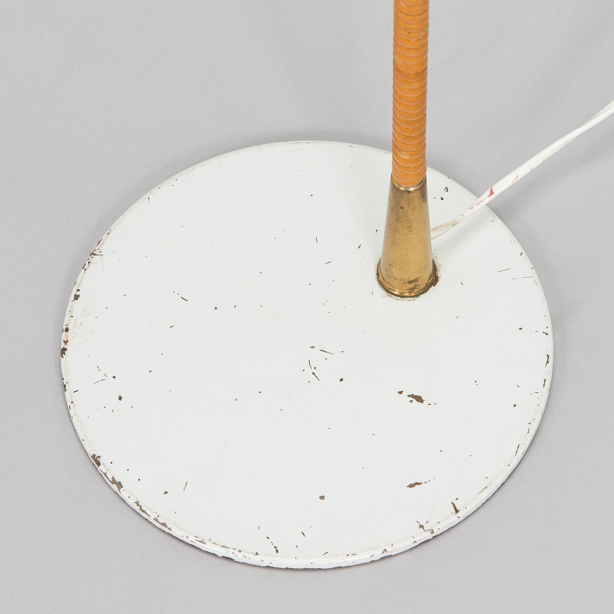 Paavo Tynell, a mid-20th century K10-10 floor lamp for Idman.
