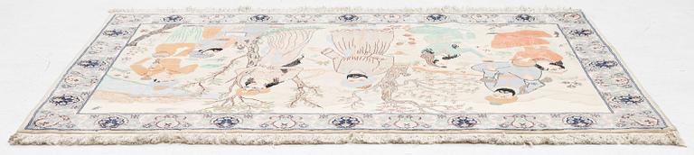 Tabriz carpet, figural, 170 x 115 cm.