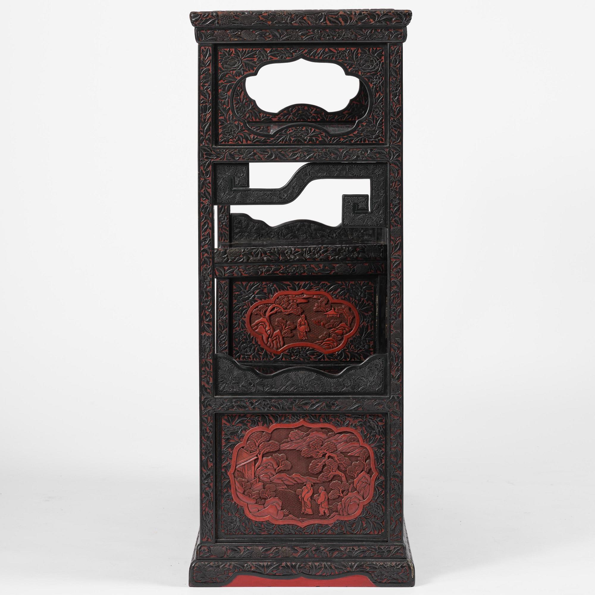 A lacquer display cabinet, late 19th century.
