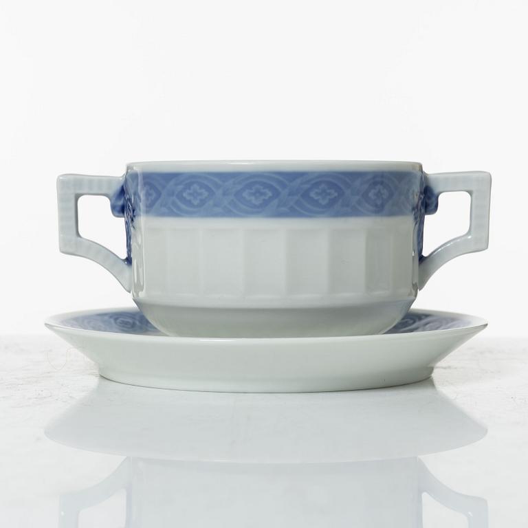 Arnold Krogh, service, 38 pieces, porcelain, "Blue Fan", Royal Copenhagen, Denmark.
