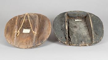 MASKER, två st, "TEKE", Kiduma, Kongo. 1900-talets mitt.