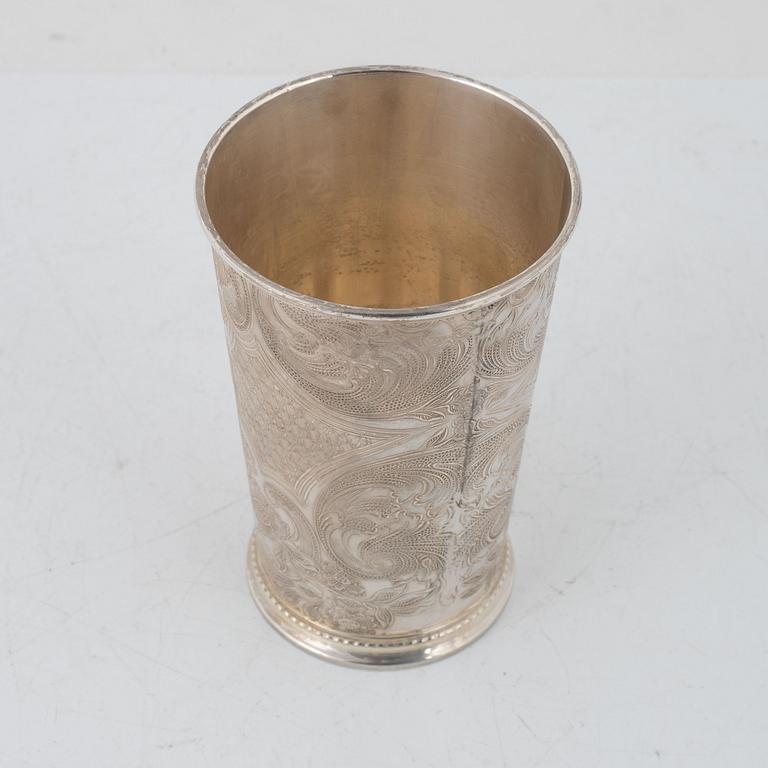 Vera Ferngren, vas, sterlingsilver, CG Hallberg, Stockholm, 1956.