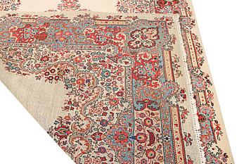A Kerman carpet, c. 270 x 187 cm.