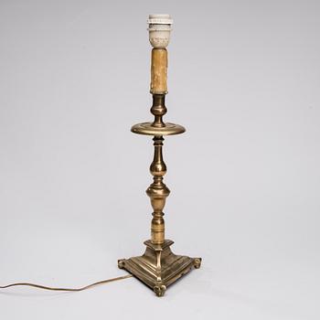 LJUSSTAKE / BORDSLAMPA, brons, barock, 1700-talets början.