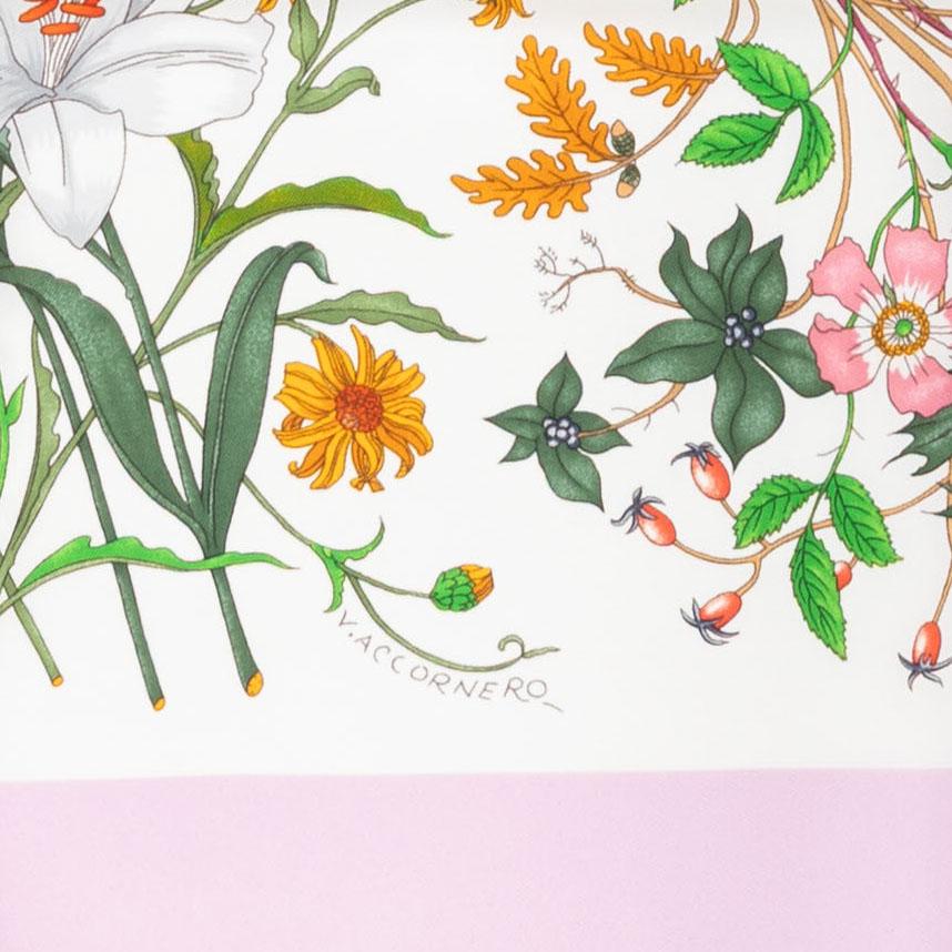 Gucci, scarf, "Flora".