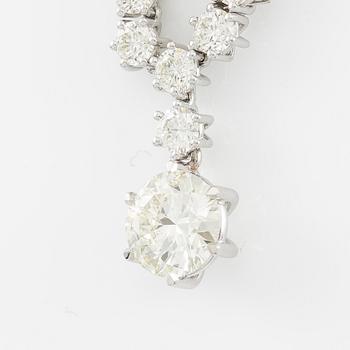 Necklace, 18K white gold with brilliant-cut diamonds.