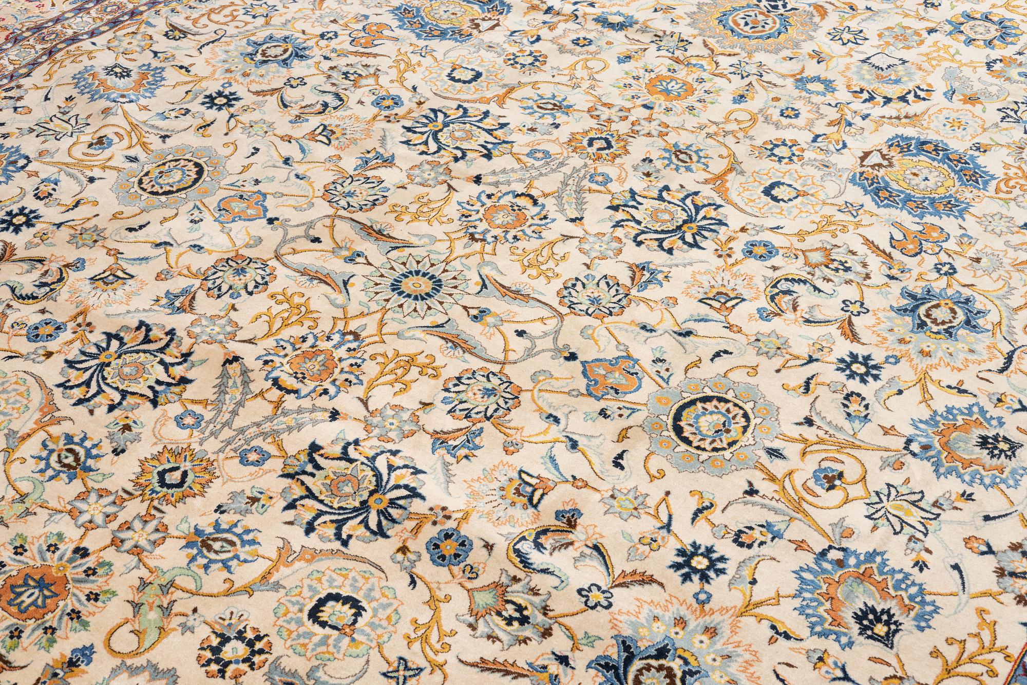 Matta, Keshan, signerad, ca 428 x 320 cm.