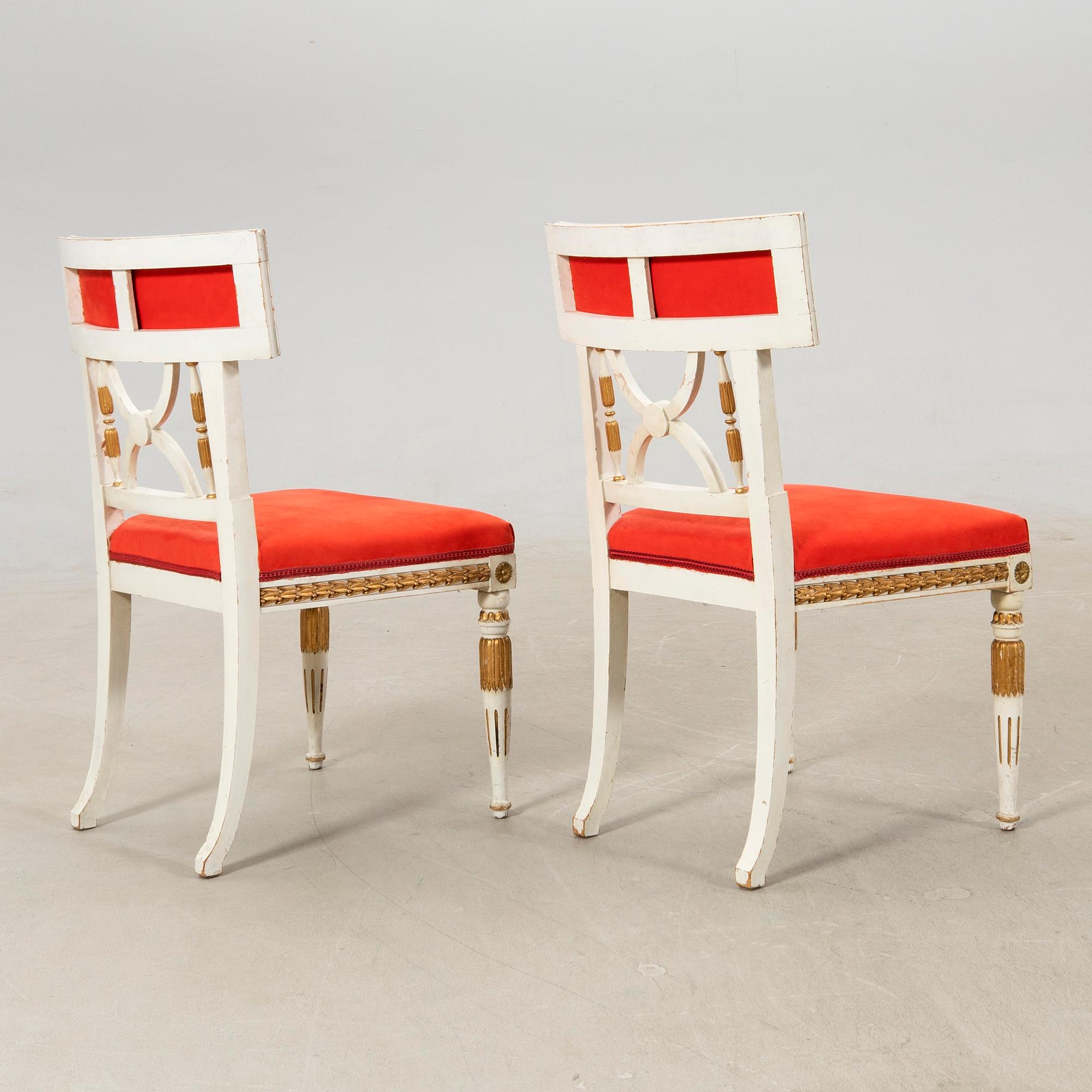 Chairs, a pair in the Gustavian style, early 20th century.