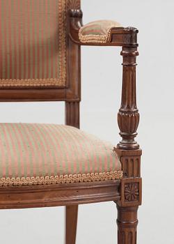 BARNSTOLAR, två stycken. Directoire och Chippendale, 1700/1800-tal.