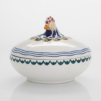 Alf Wallander, a flintware bowl with lid, Rörstrand, early 20th century.