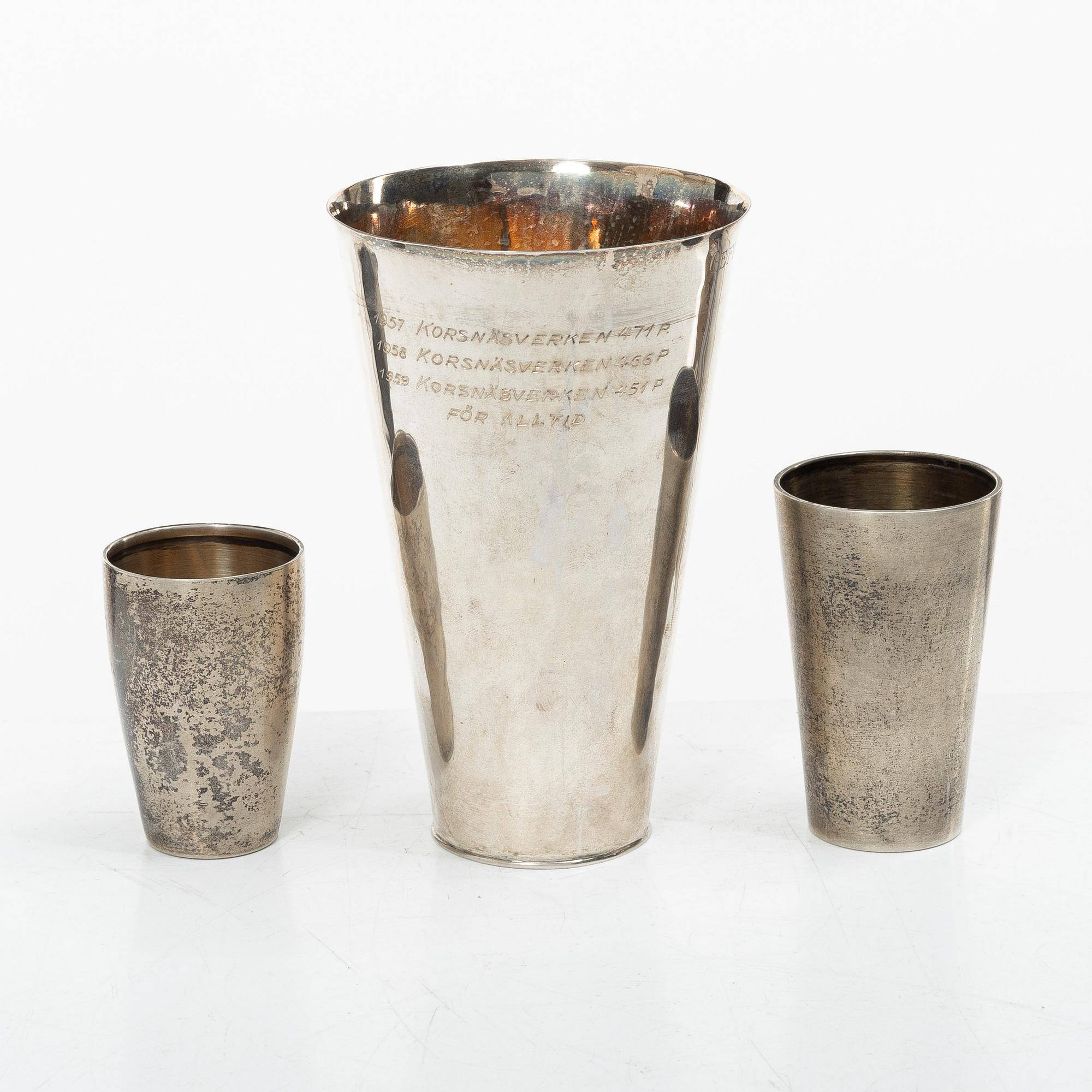 Bägare, 3 st, silver, bl a Eric Ericsson Dalerik, Gävle 1957.