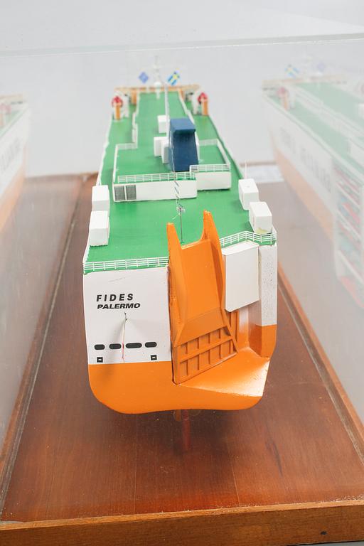 A boat model from the late 20th century.