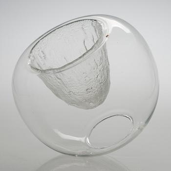 Timo Sarpaneva, an art object from the Finlandia series, signed Timo Sarpaneva 3374. Iittala designed 1969.