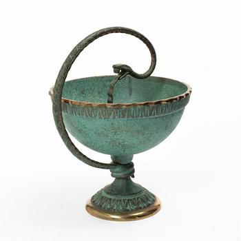 A footed bowl/apothocary's bowl, 20th/21st century.