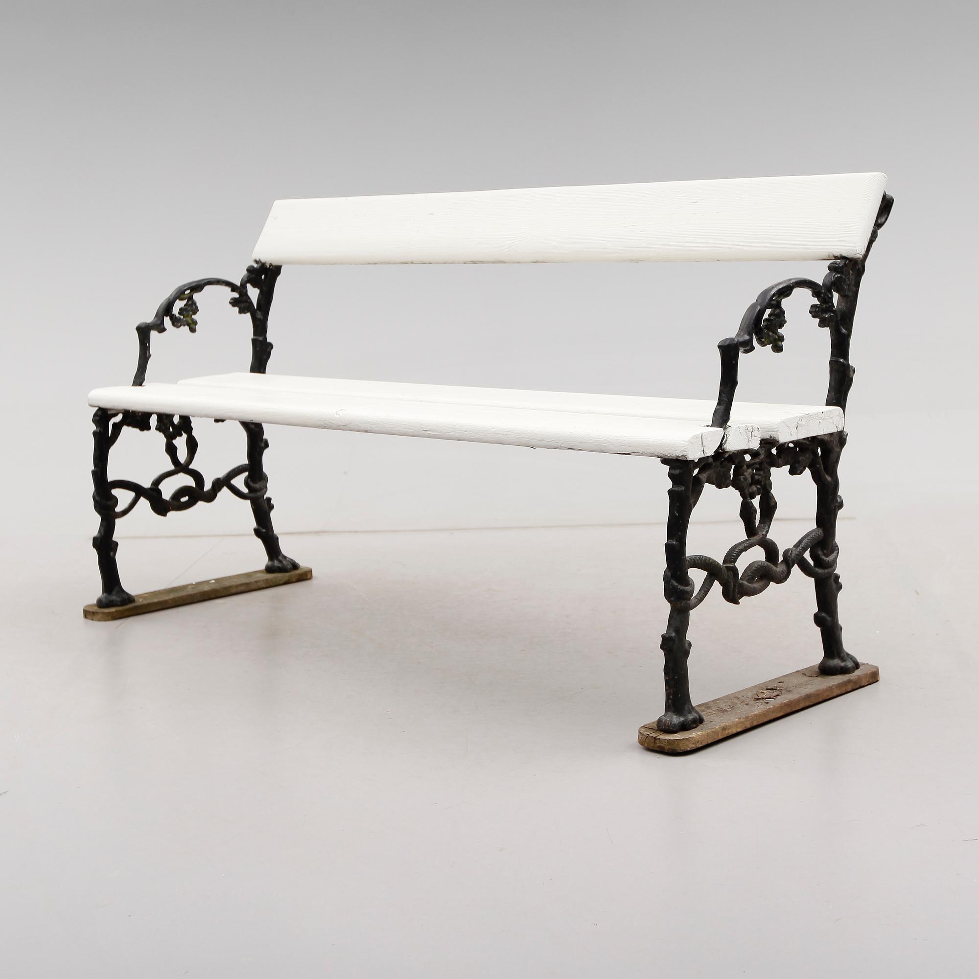 TRÄDGÅRDSSOFFA, 1900-talets första hälft.