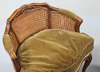 BERGÈRER, ett par, samt FOTPALL, omkring 1900-talets mitt.