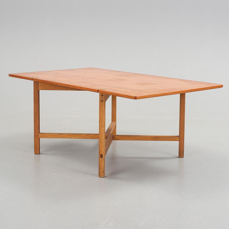 BORD. Ur serien "Kaskad", Christina Fürst, Karl Andersson & Söner, modellen formgiven 1992.