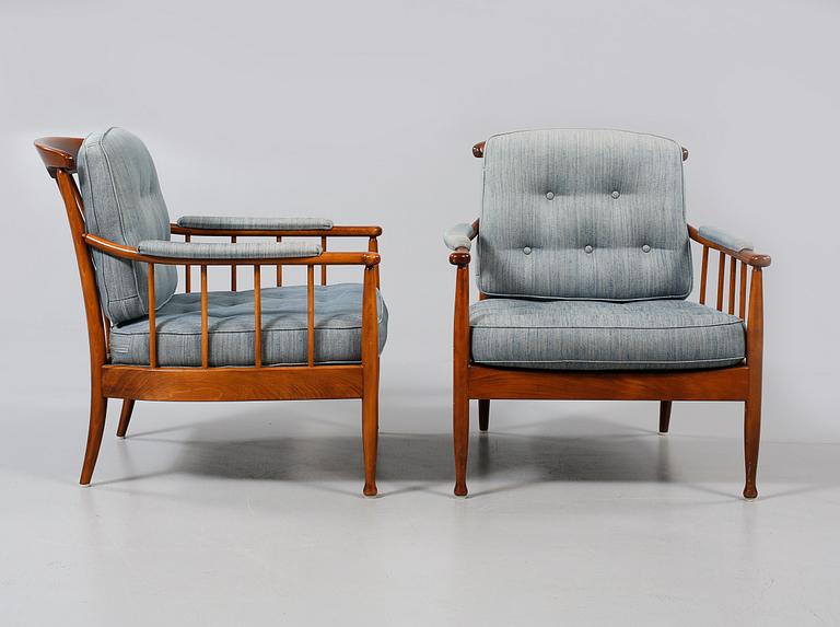 FÅTÖLJER, ett par, "Skrindan", Kerstin Hörlin-Holmquist, 1900-talets andra hälft.