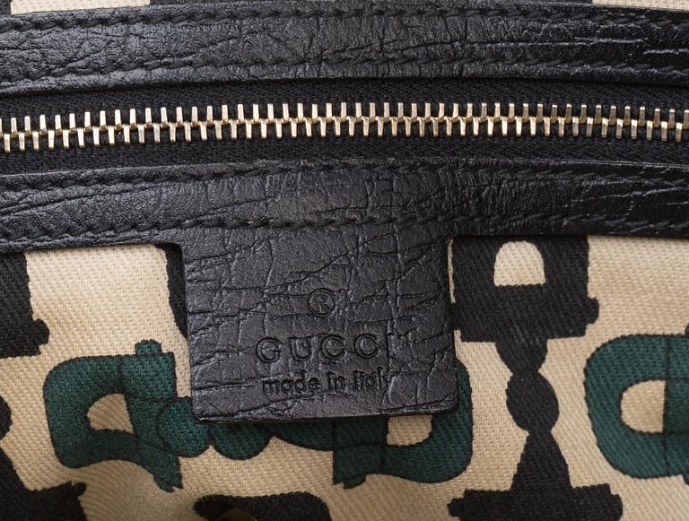 SKOR SAMT VÄSKA, Gucci.