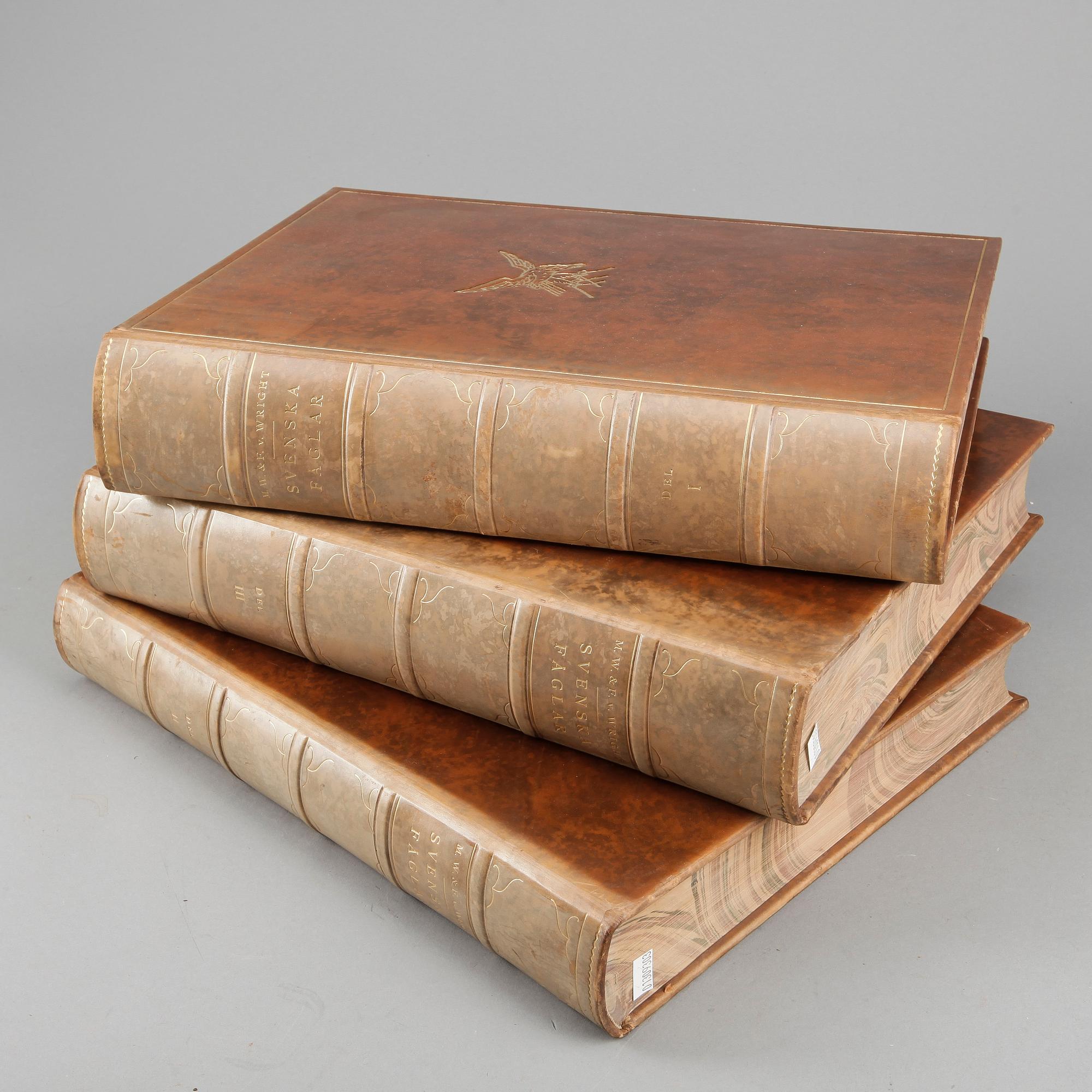 BÖCKER, 3 vol, "Svenska Fåglar", M,W & F von Wright. Stockholm, 1927 respektive 1929.