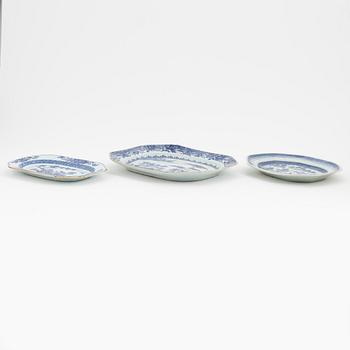 A group of three blue and white serving dishes, Qing dynasty, Qianlong (1736-1795) and Qingdynasty, 19th Century.