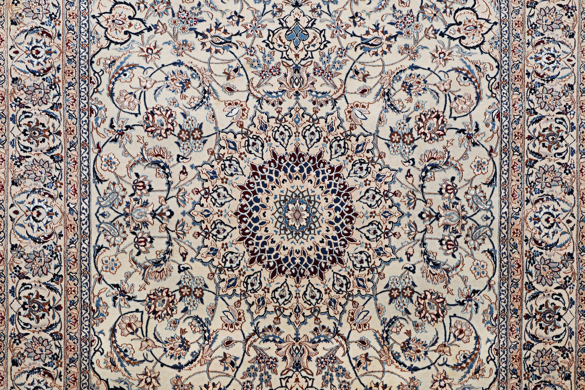 Matta, Nain, part silk, 6 Laa, ca 285 x 204 cm.