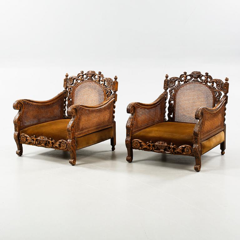A pair of armchair from the first half of the 20th century.