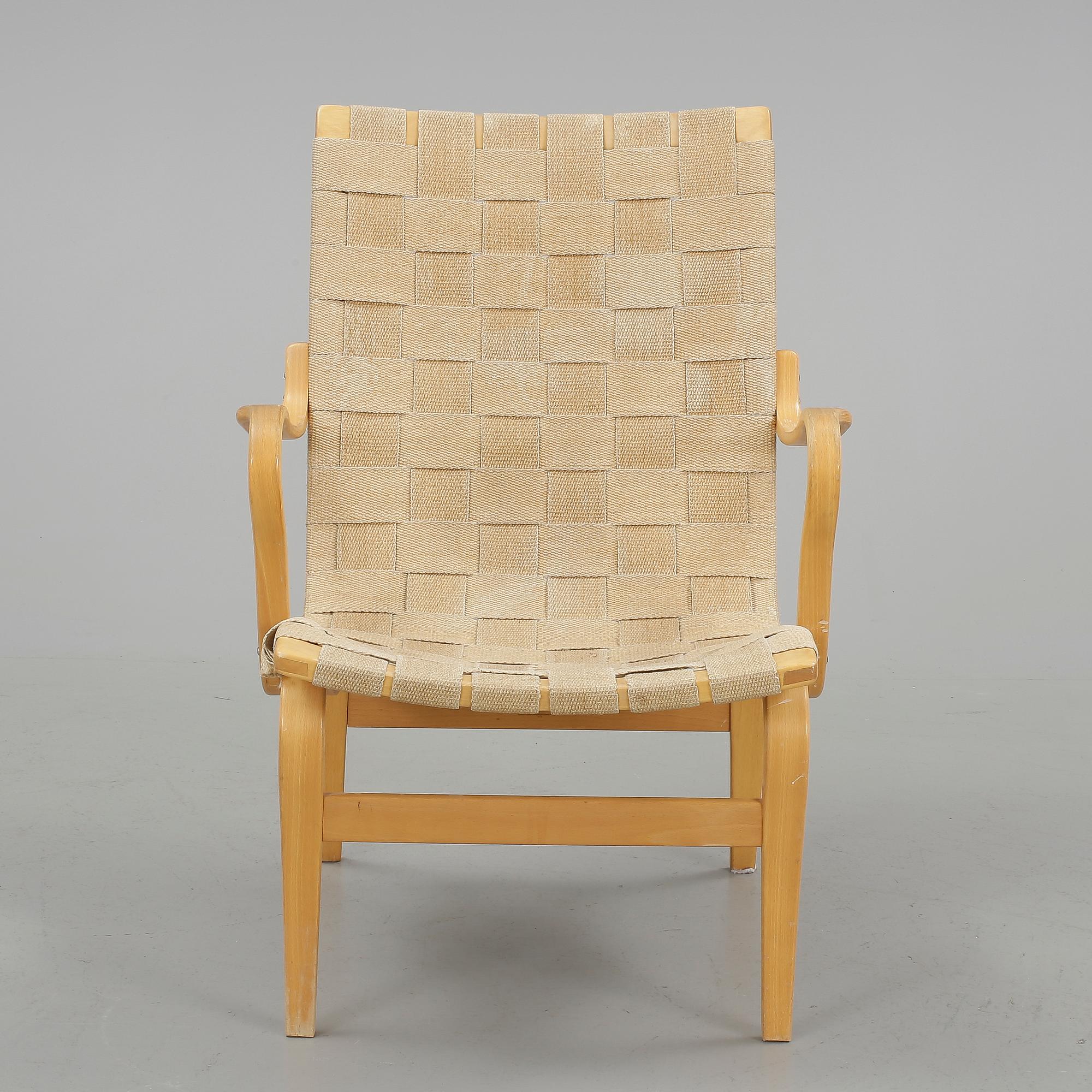 KARMSTOL. "Eva" design Bruno Mathsson, Firma Karl Mathsson. Daterad 1977.