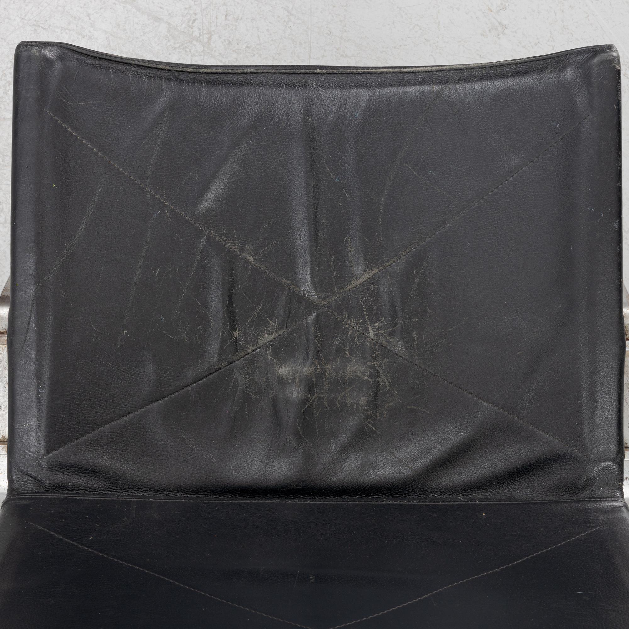 Poul Kjaerholm, a "PK-22" easy chair, Fritz Hansen, Denmark 1998.