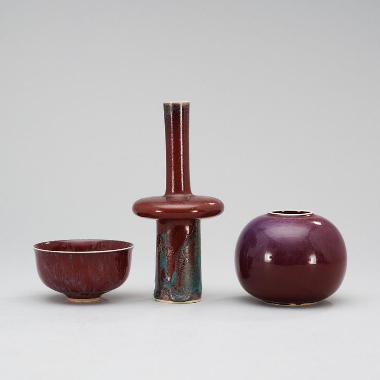 A set of two Stig Lindberg stoneware vases and a bowl, Gustavsberg Studio 1971 and 1980.