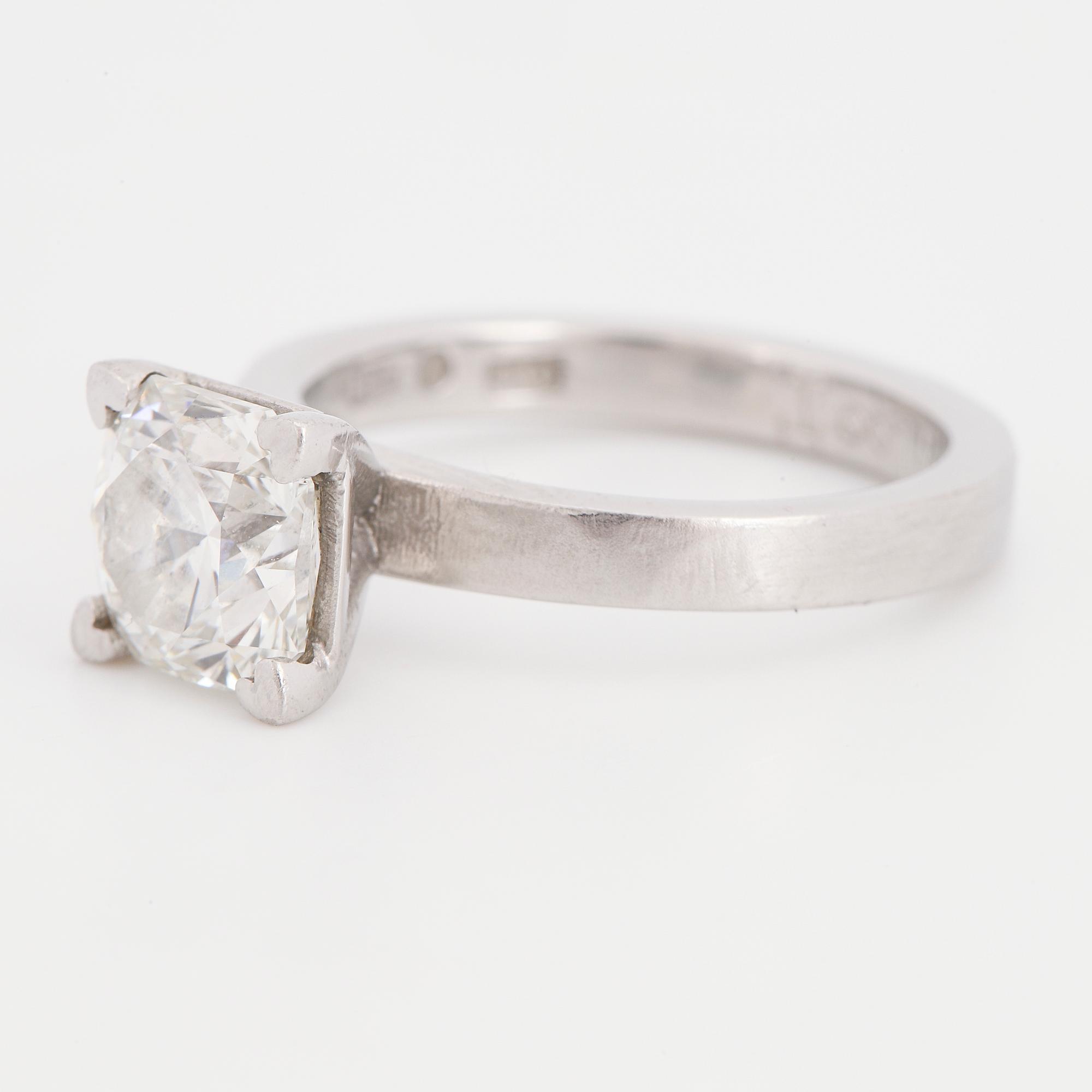 RING, med Flanderslipad diamant, 1,58 ct. Elin Design Jewellery, Göteborg.