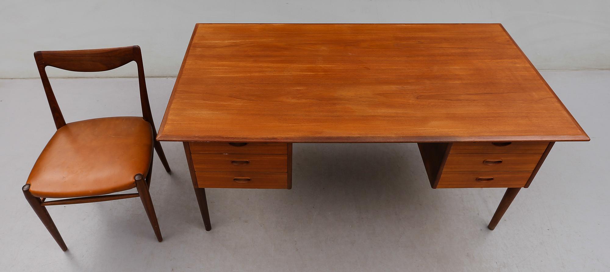 SKRIVBORD MED STOL, Danmark, 1900-talets andra hälft.