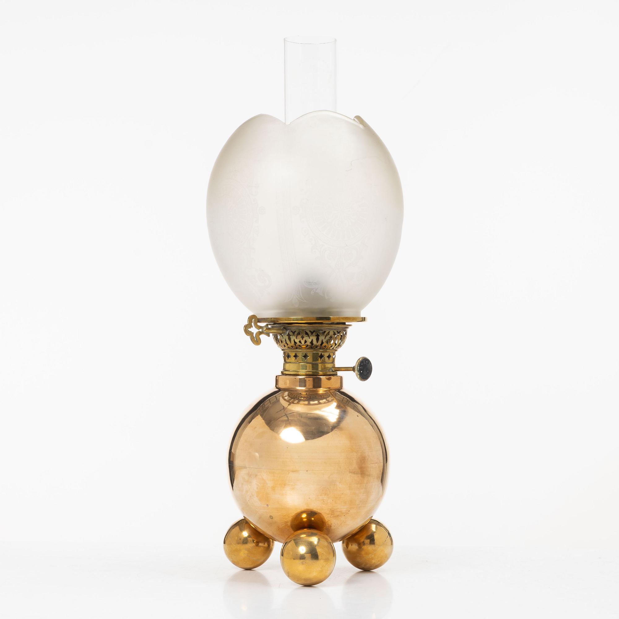 Kerosene lamp, Gold-Brenner, circa 1900.