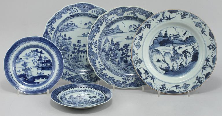 TALLRIKAR, 5 st, porslin, Kina, 1700/1800-tal.