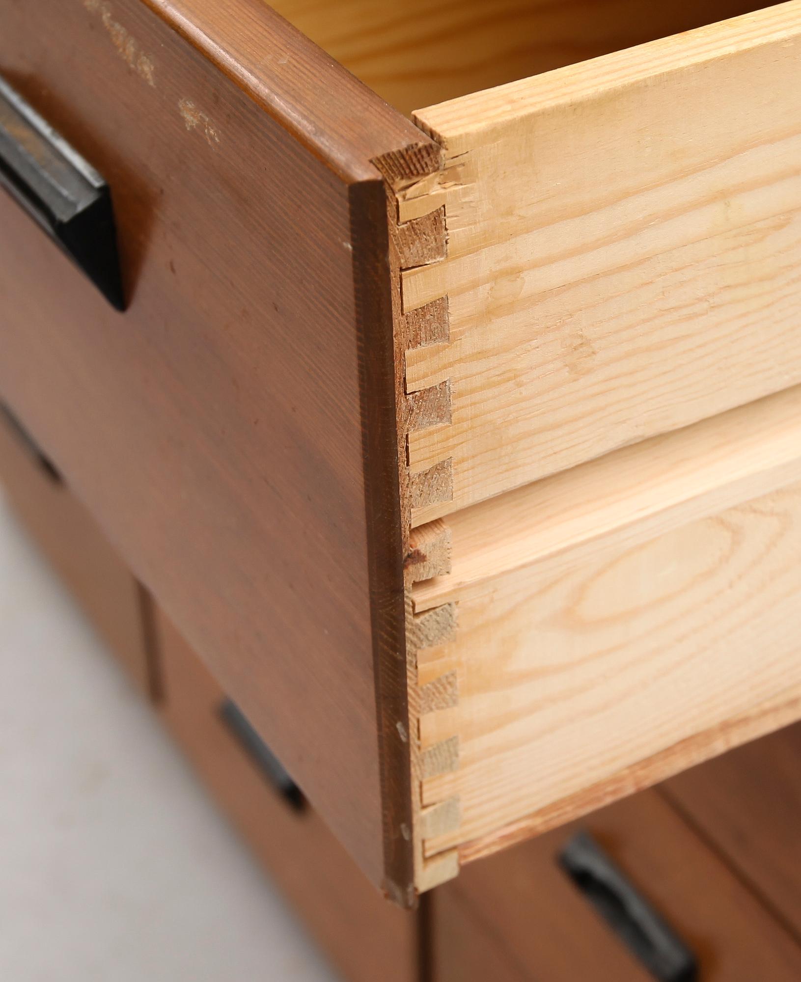 LÅDFACK, 1900-talets mitt.